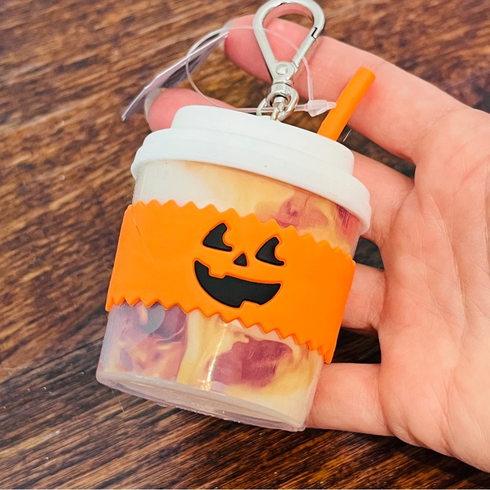 BATH & BODY WORKS Halloween Coffee Iced Latte Silicone Pocketbac Cover NWT - Picture 5 of 5